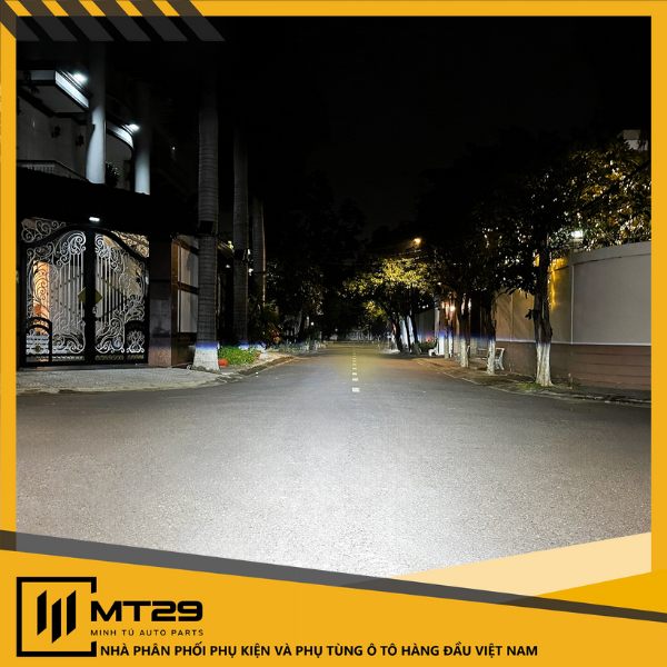 BI LED X_LIGHT V20 BASE 2025 4 Ánh sáng Cos Bi LED X-Light V20 base thực tế